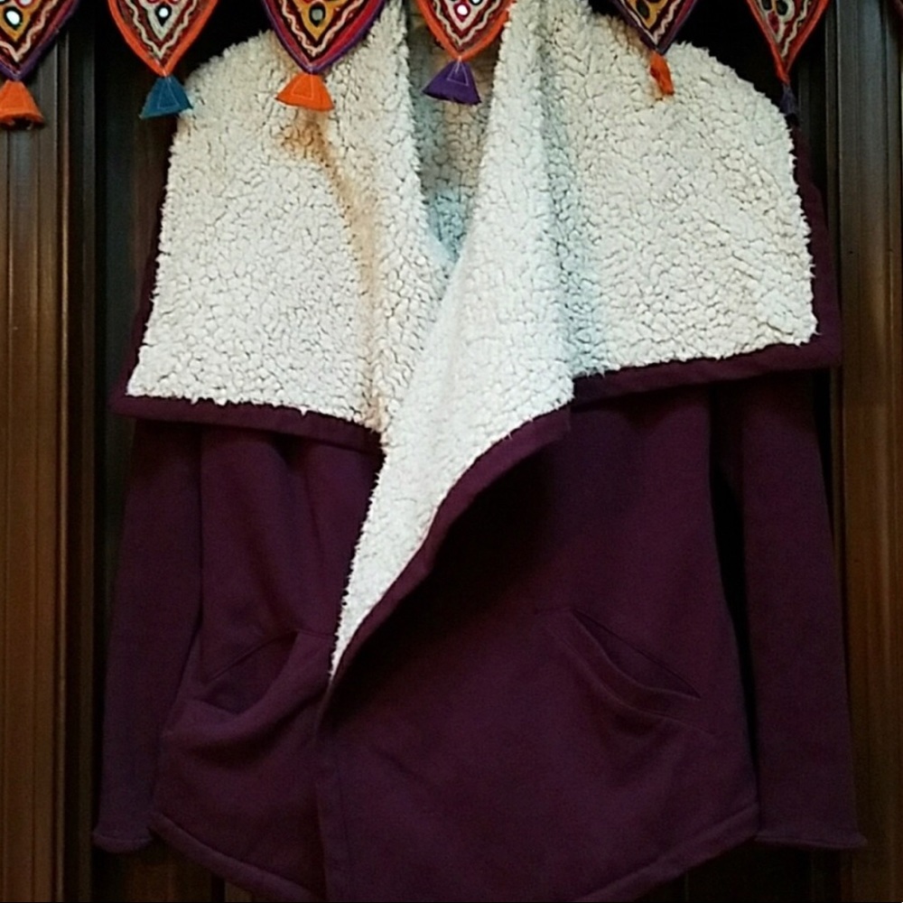 Fox Plum Sweatshirt w/ Cream Sherpa Lining